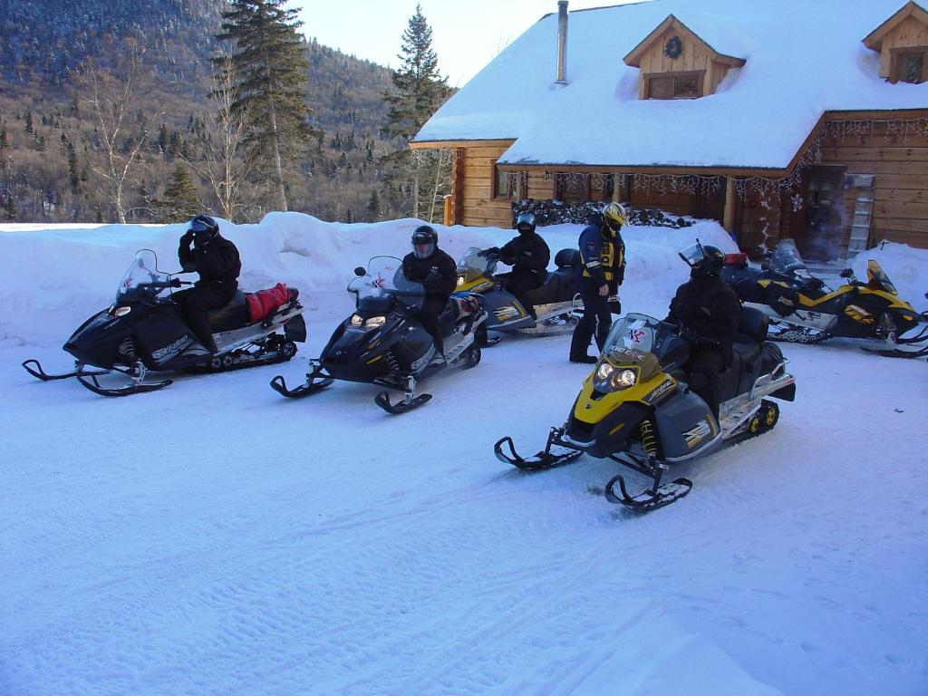 Gite Aventures Quebec Sainte Brigitte de Laval Экстерьер фото